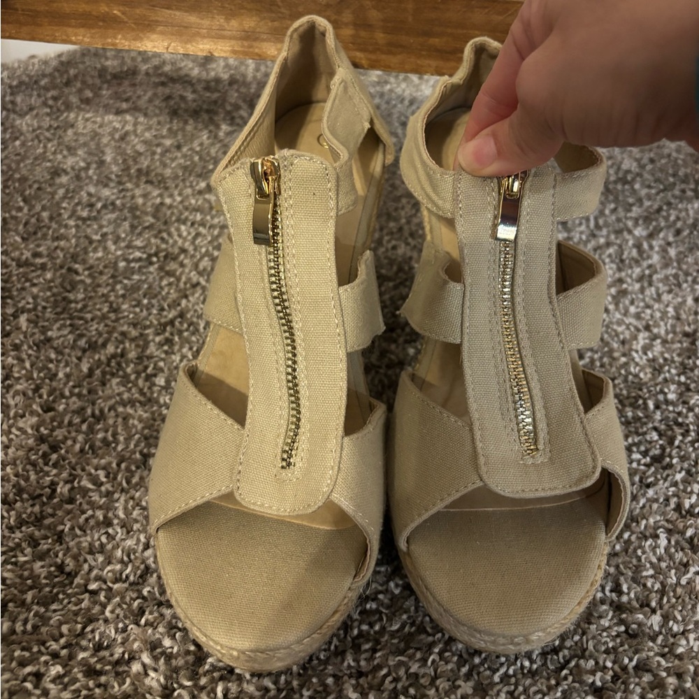 Jessica Carlyle Nude Neutral Wedge Sandals